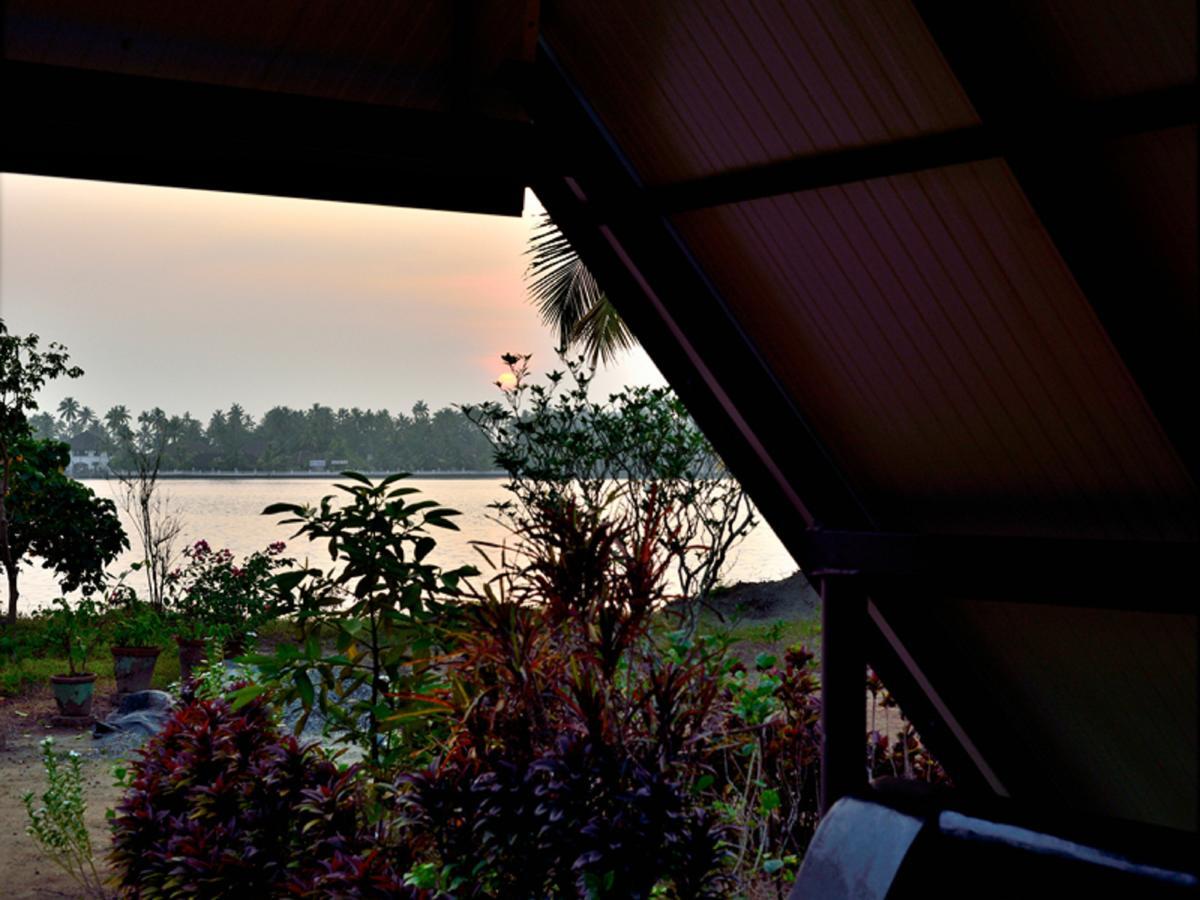 Kadaloram Beach Resort Kochi 外观 照片